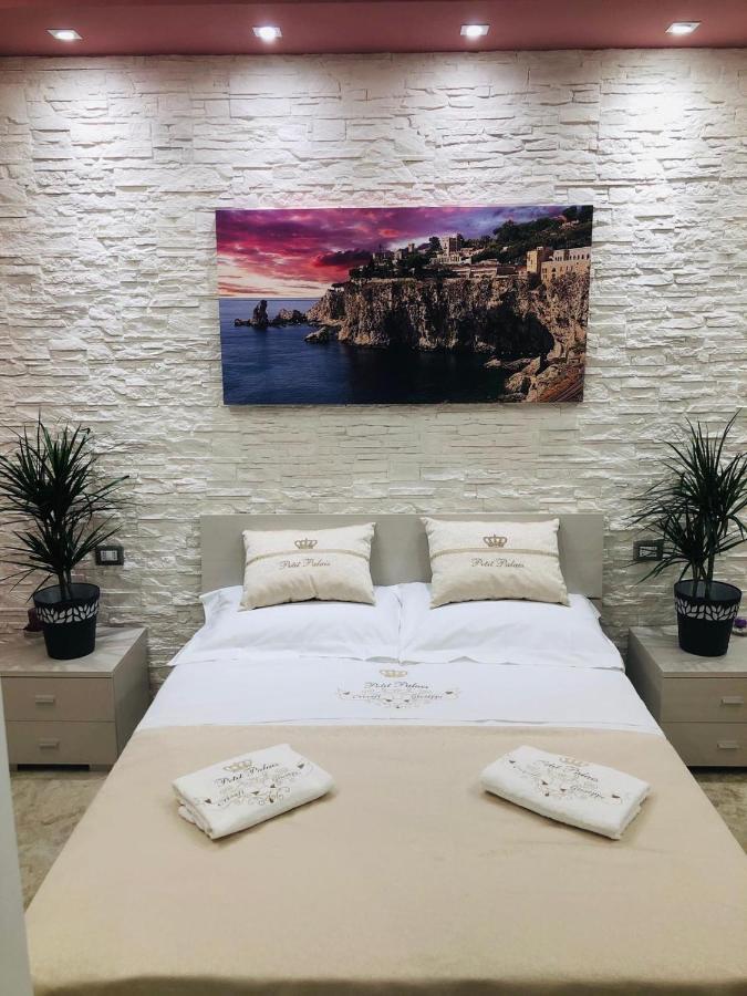 Suite Petit Κατάνια Εξωτερικό φωτογραφία